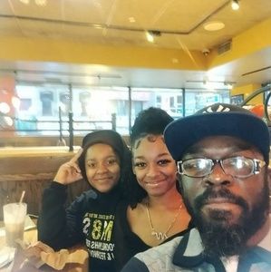 Meet your Posher, Marc